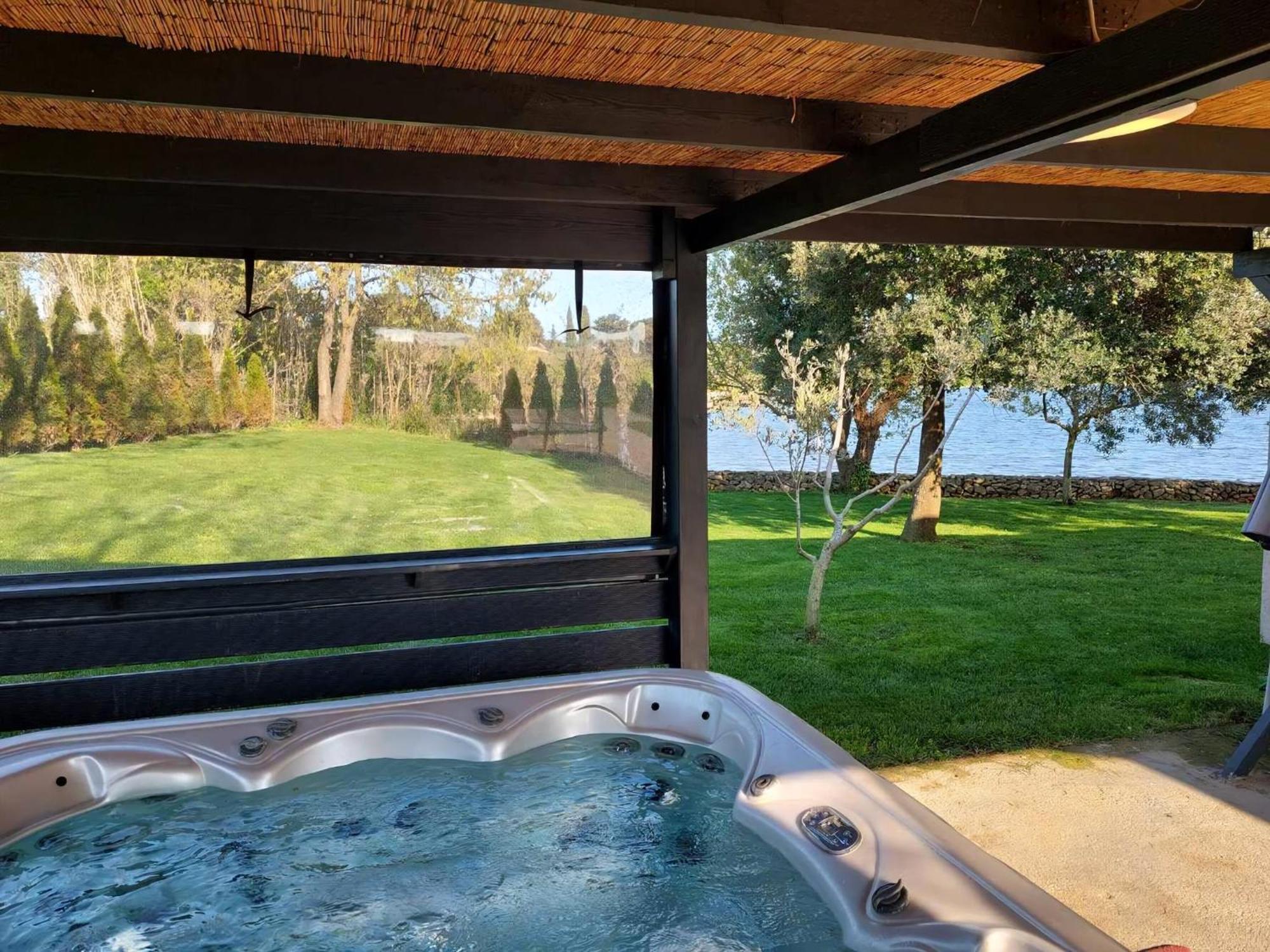 Strandhaus Ive Mit Whirlpool Und Schwimmbad Ferienhaus